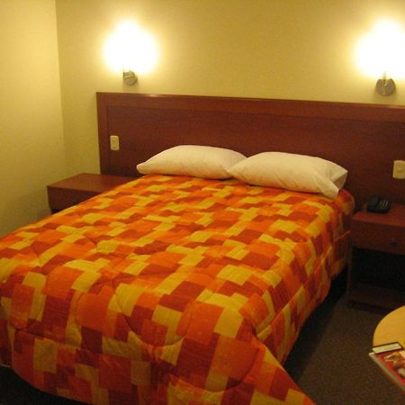 Hotel Sunflowers Inn Lima Bagian luar foto