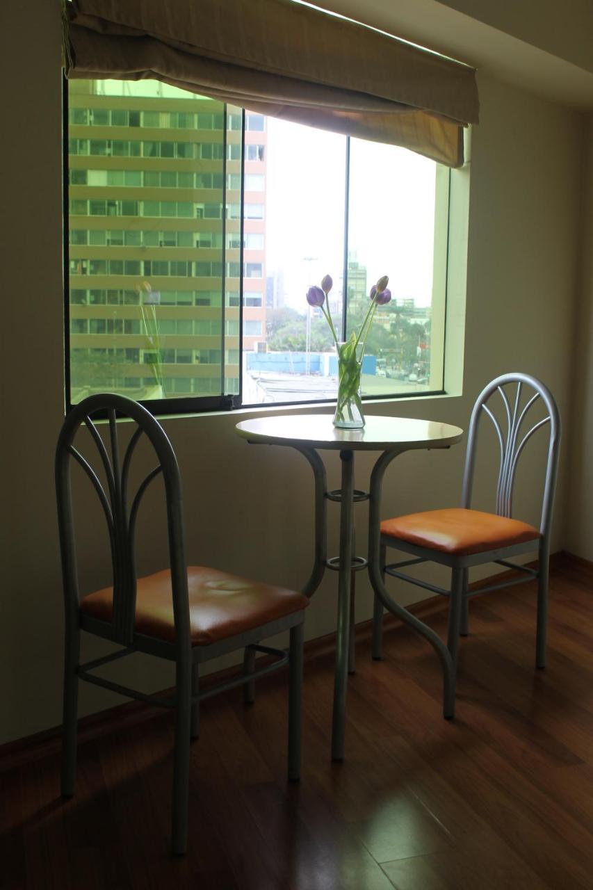 Hotel Sunflowers Inn Lima Bagian luar foto