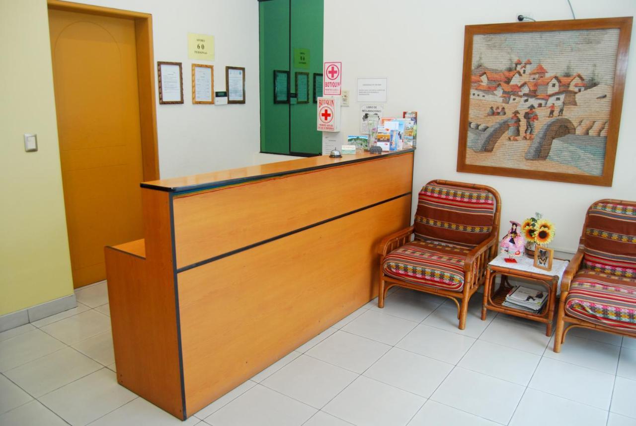 Hotel Sunflowers Inn Lima Bagian luar foto
